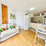 Torres De Yomely - M1b Apartment