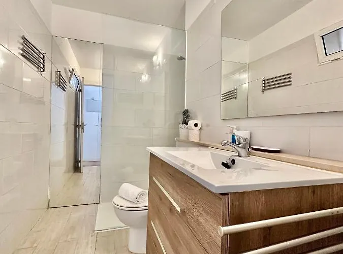 Torres De Yomely - M1b Playa de las Américas